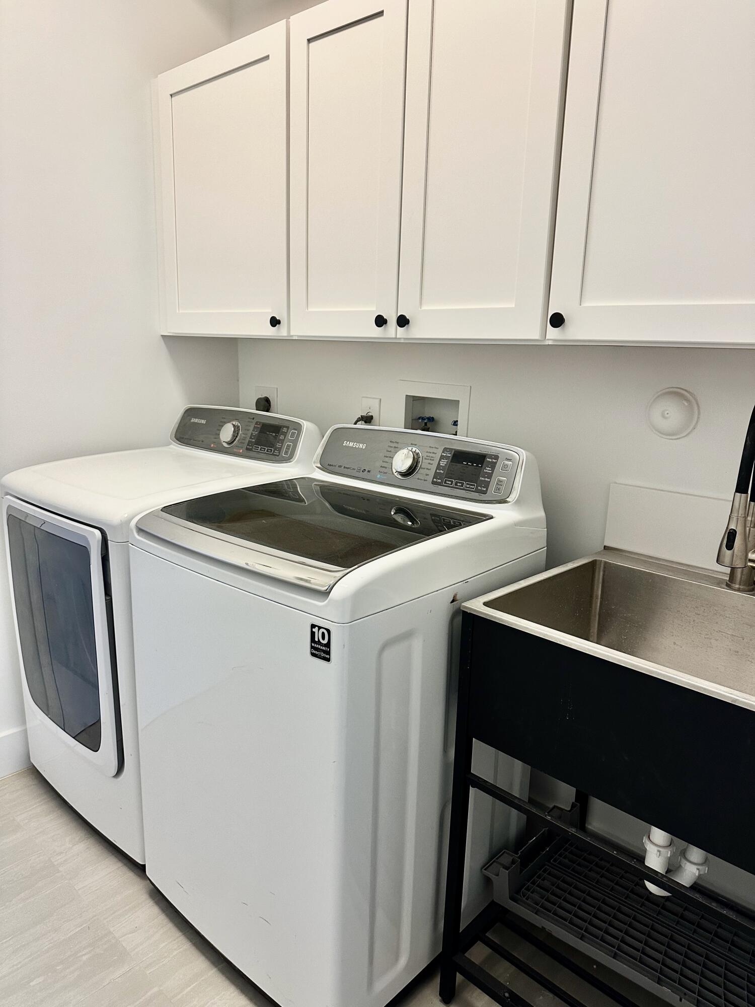 LEXINGTON HOMES ESTATES - Residential Lease