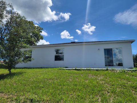 A home in Poinciana