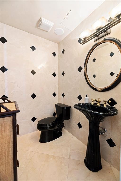 THE PALMS - Residential