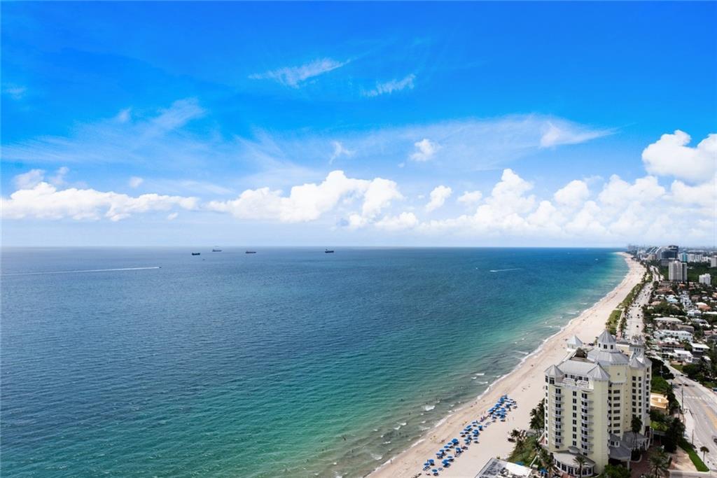 THE PALMS - Residential