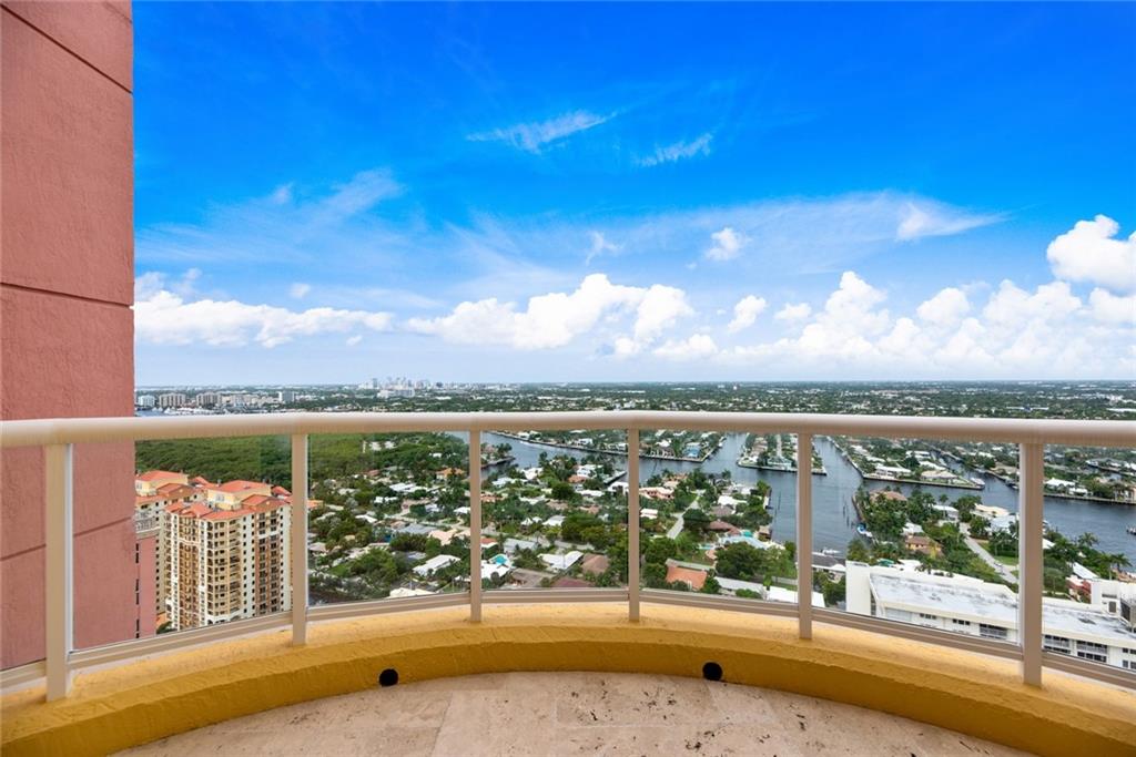 THE PALMS - Residential