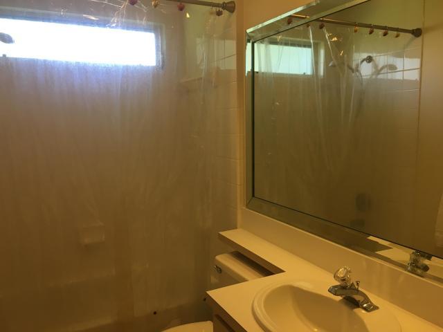 OAKS-SUNTERRACE 4 - Residential Lease