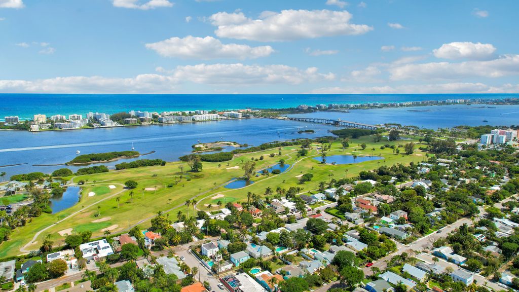 Photo of 408 N J Street, Lake Worth Beach, FL 33460 (MLS # B26020901)