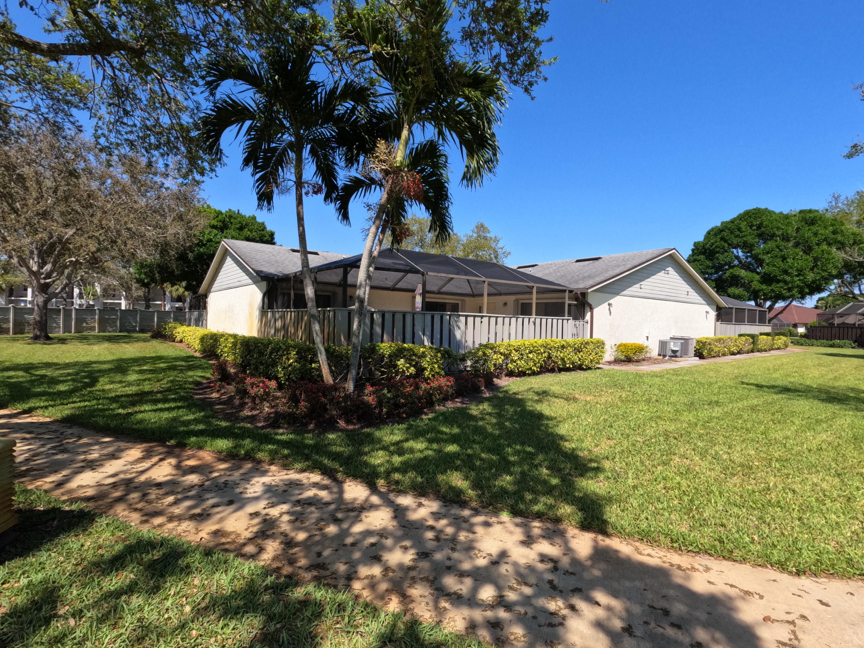 1713 Mariners Cove 7c