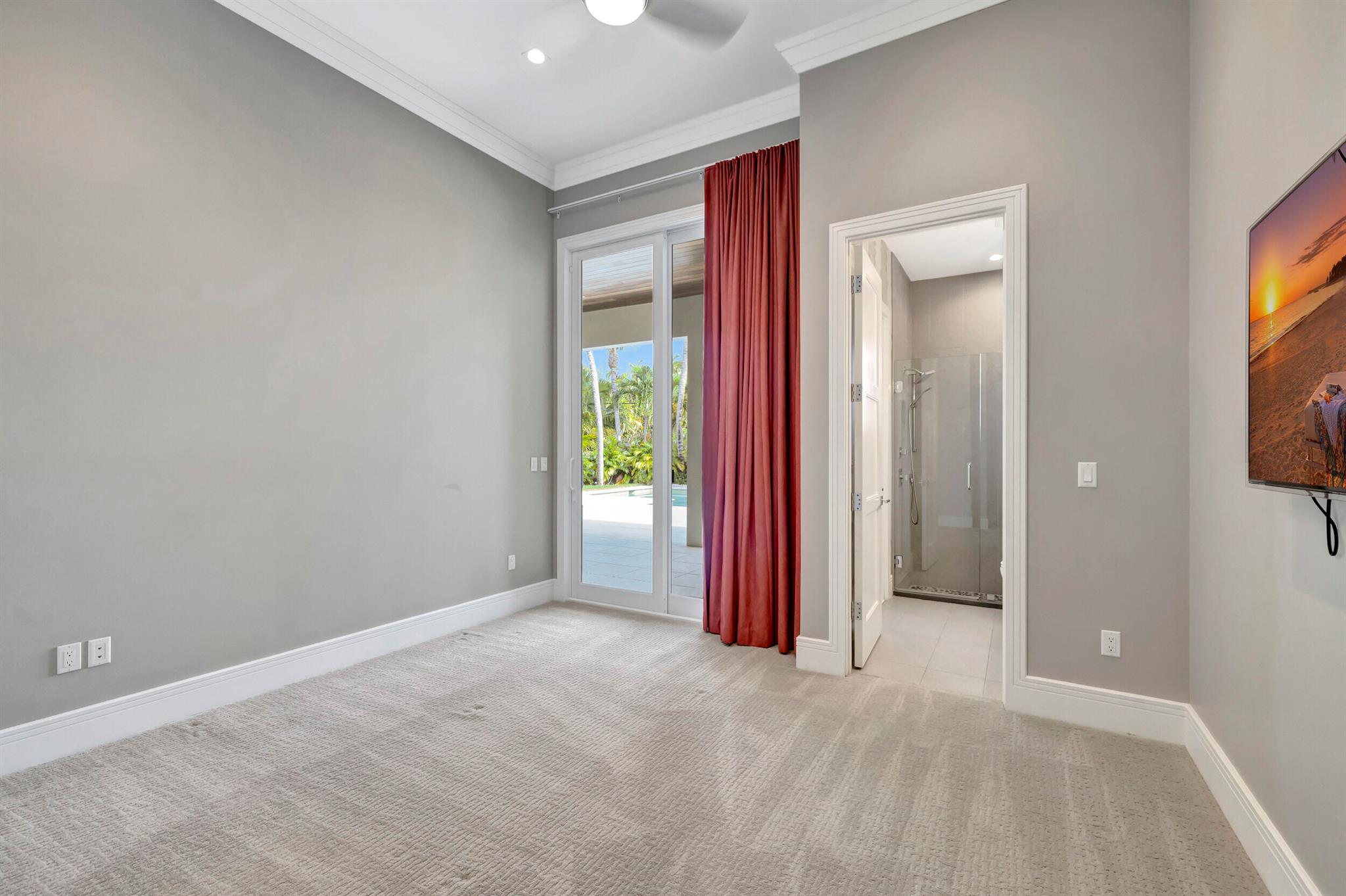 S/D OF 8-46-43 - Residential