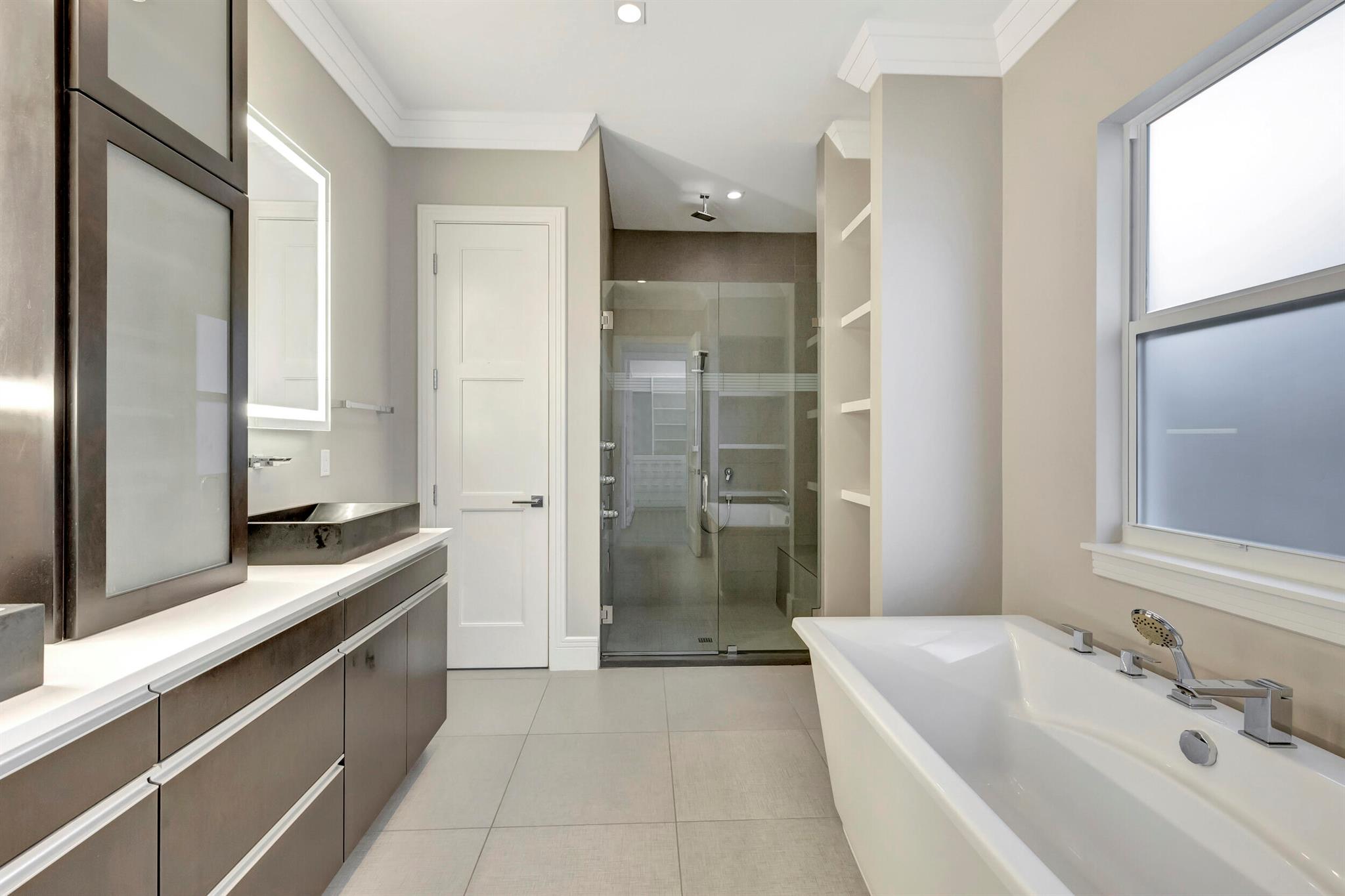 S/D OF 8-46-43 - Residential