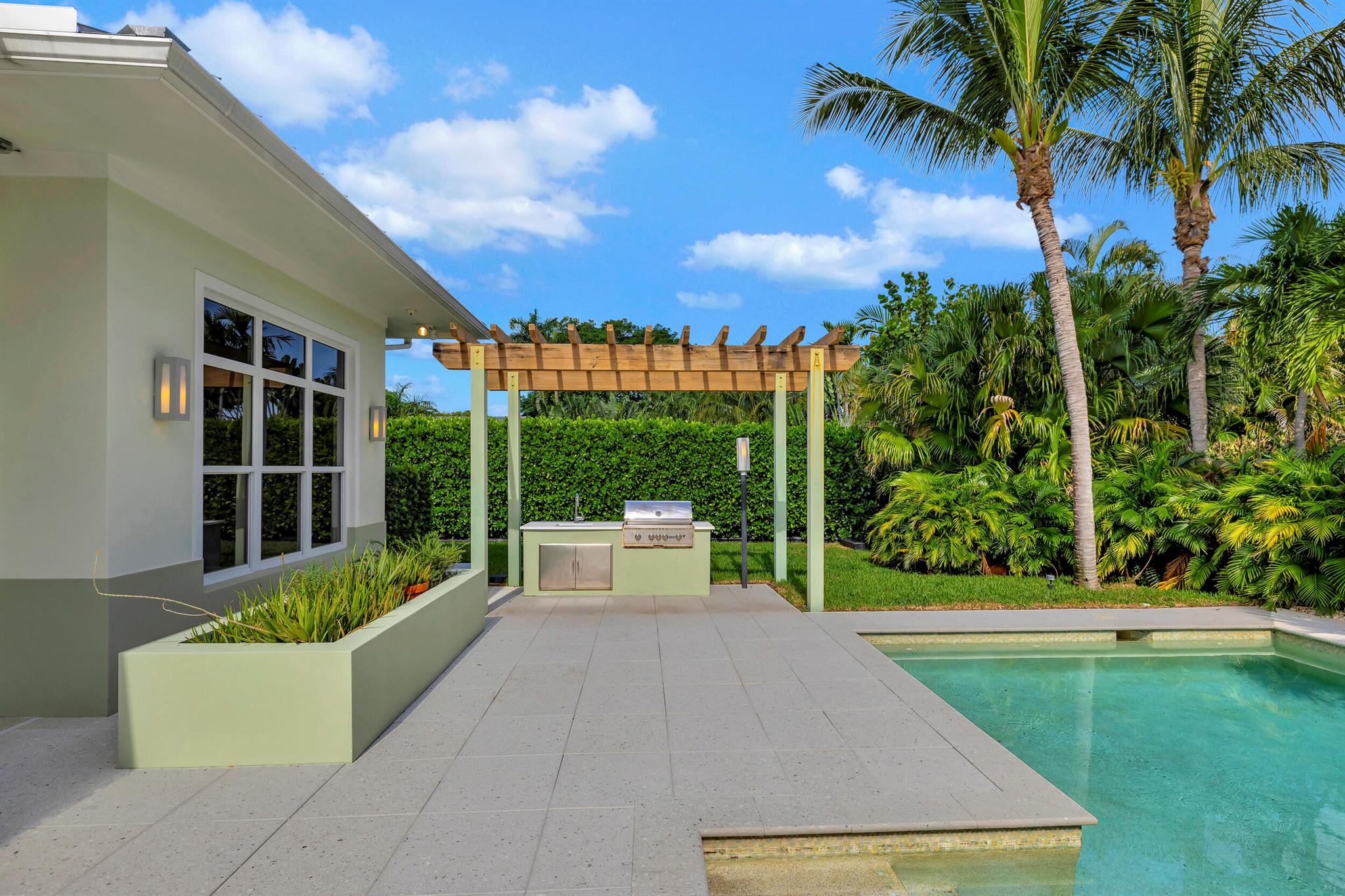 S/D OF 8-46-43 - Residential