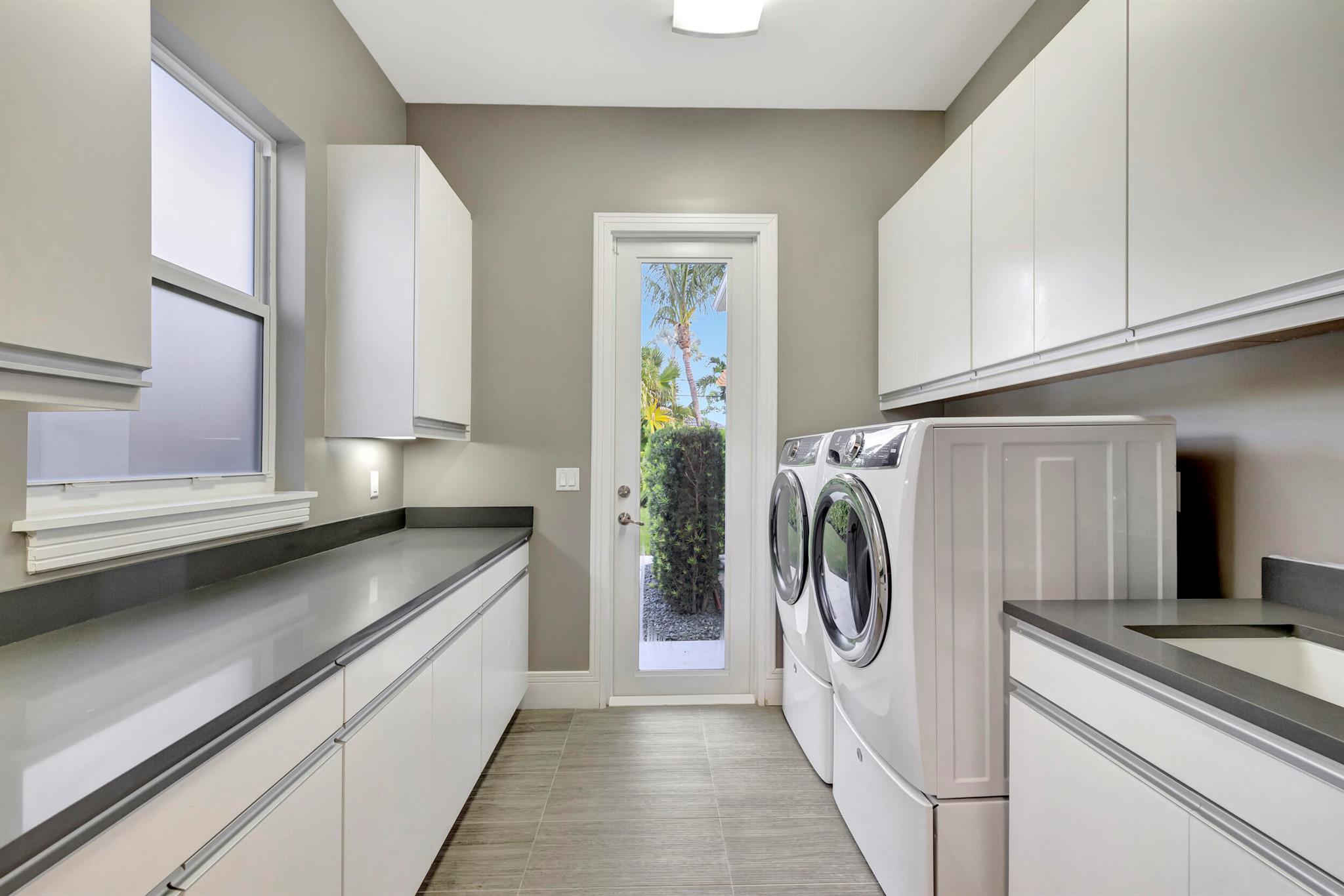 S/D OF 8-46-43 - Residential