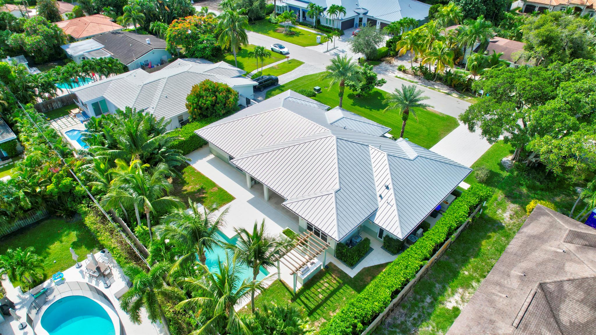 S/D OF 8-46-43 - Residential