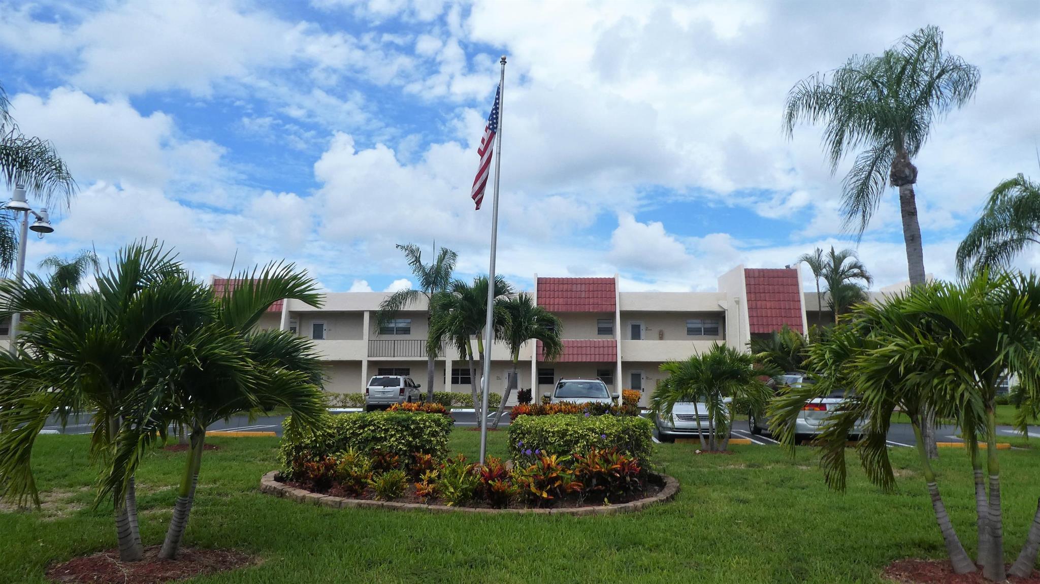 LAGO DEL REY CONDO - Residential