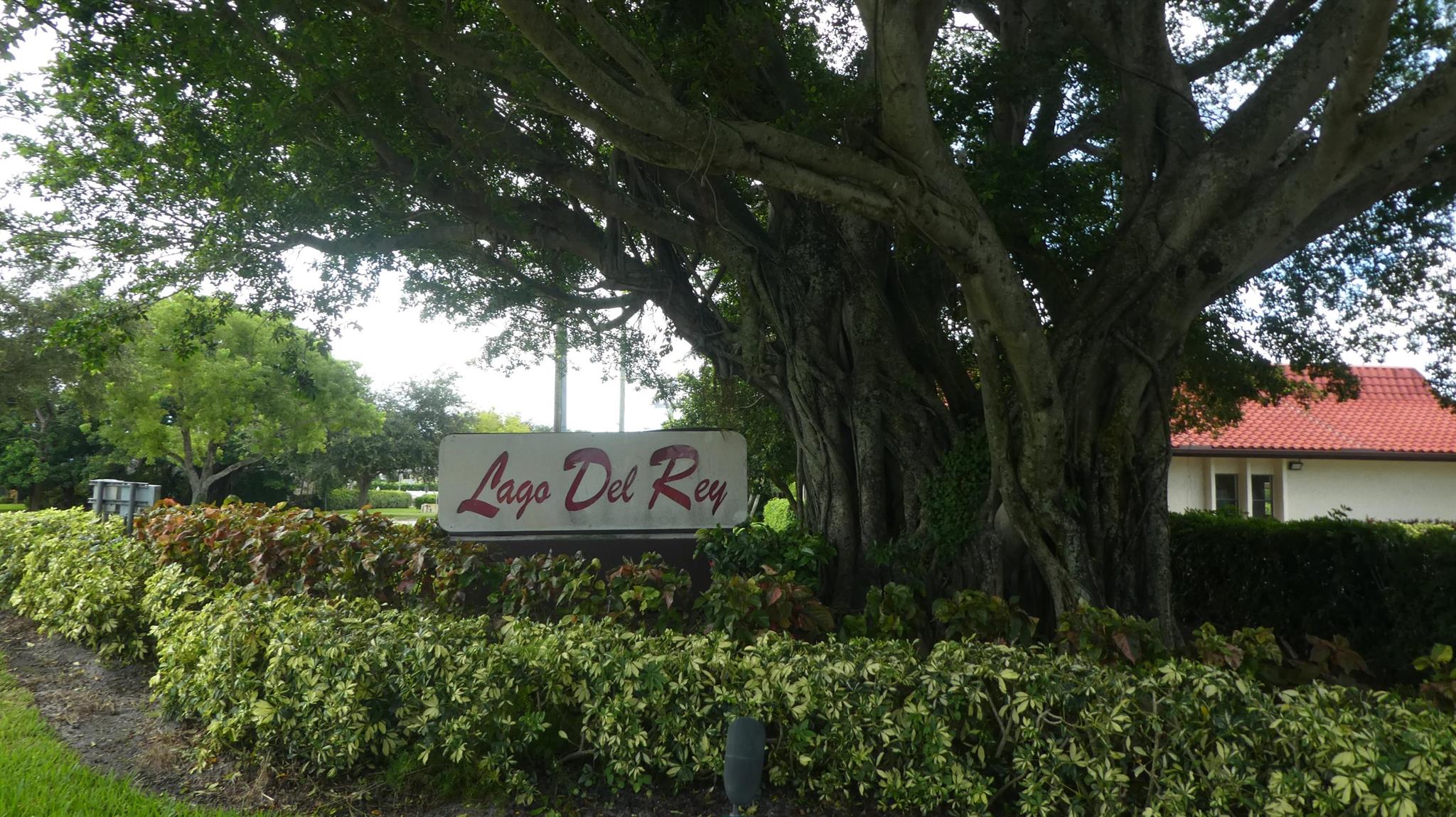 LAGO DEL REY CONDO - Residential