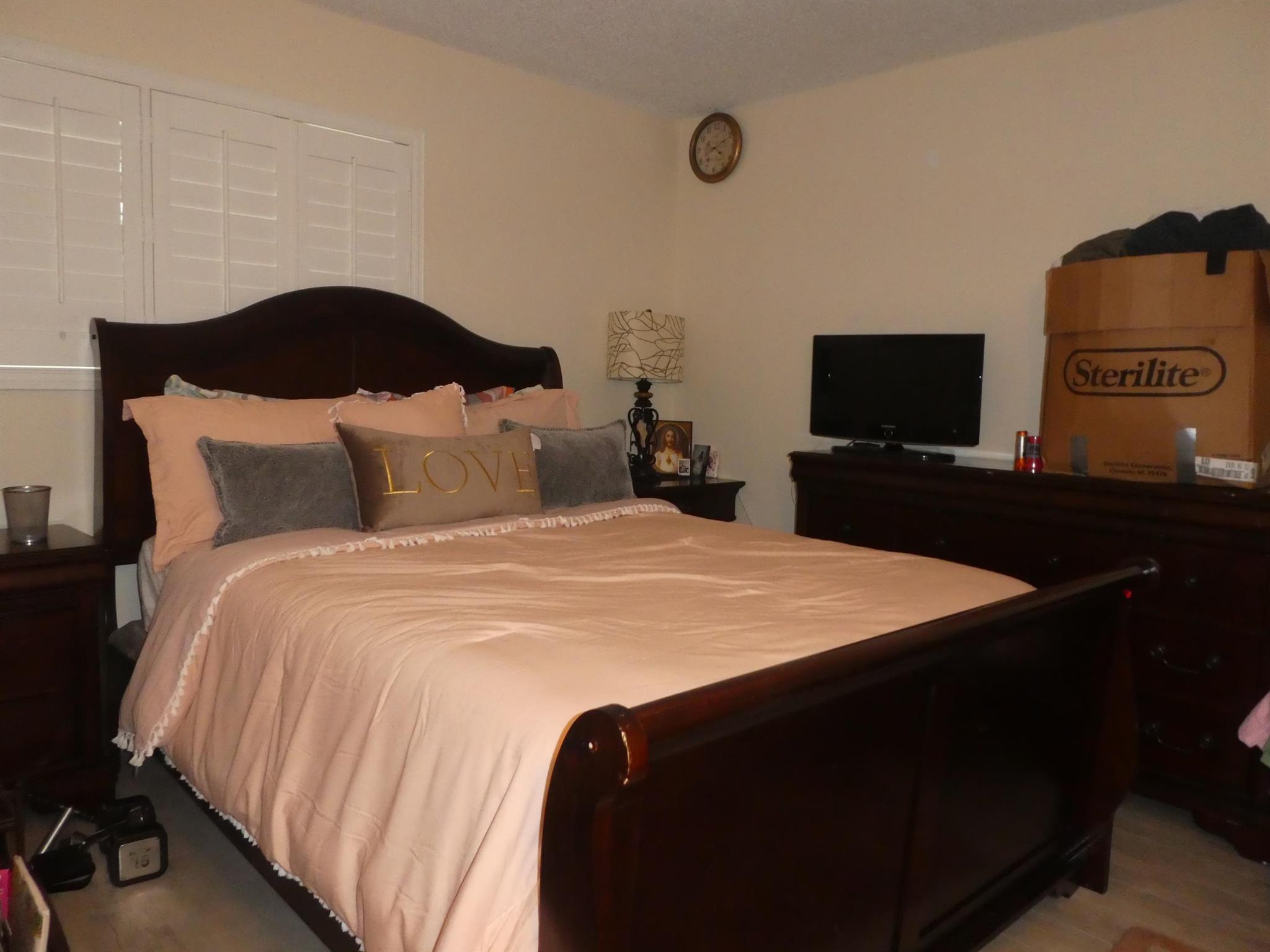 LAGO DEL REY CONDO - Residential