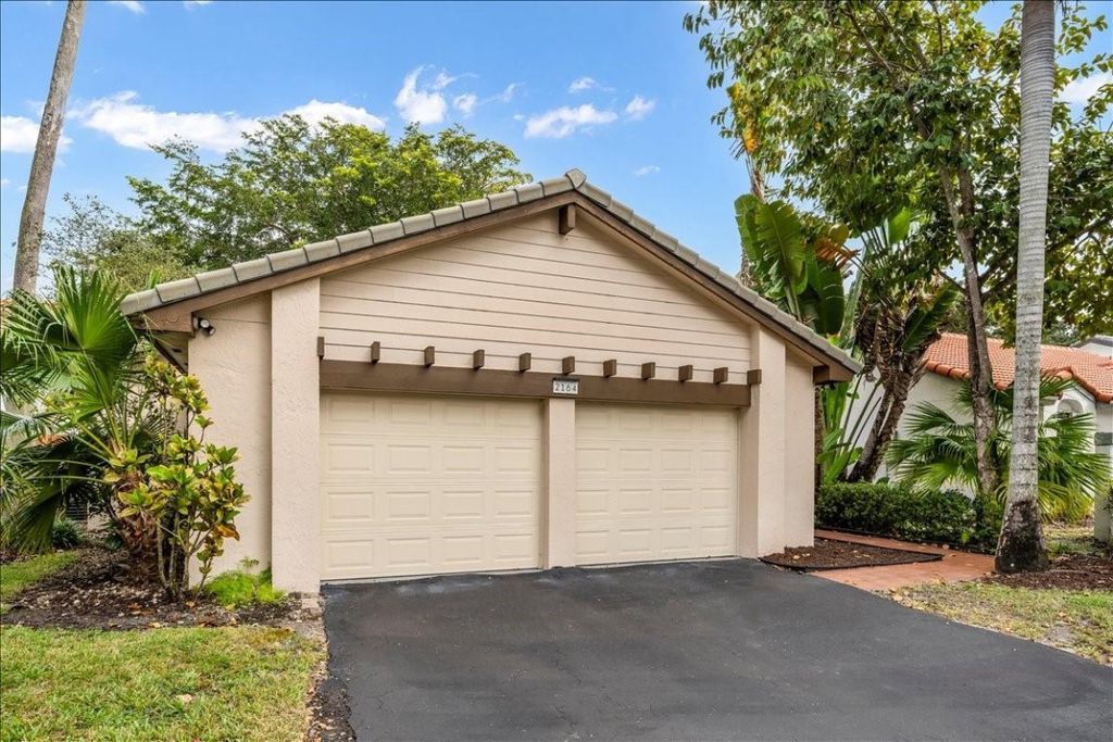 Photo of 2164 Montpeliar, Weston, FL 33326 (MLS # F10545070)