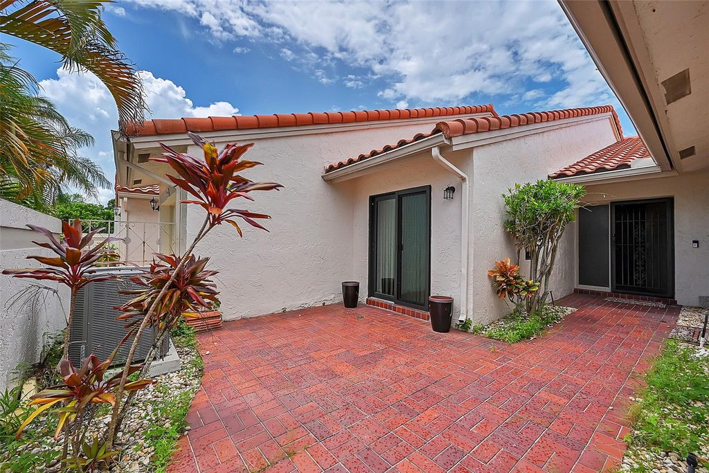 Photo of 20001 Mona Circle, Boca Raton, FL 33434 (MLS # F10453269)
