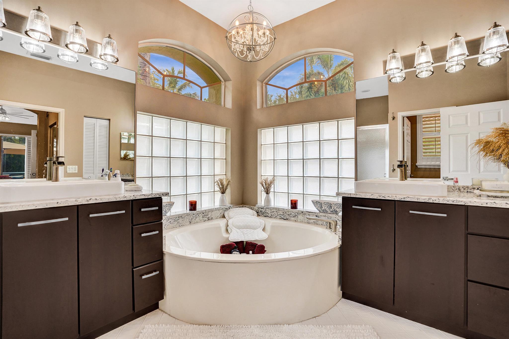 LEXINGTON HOMES ESTATES - Residential