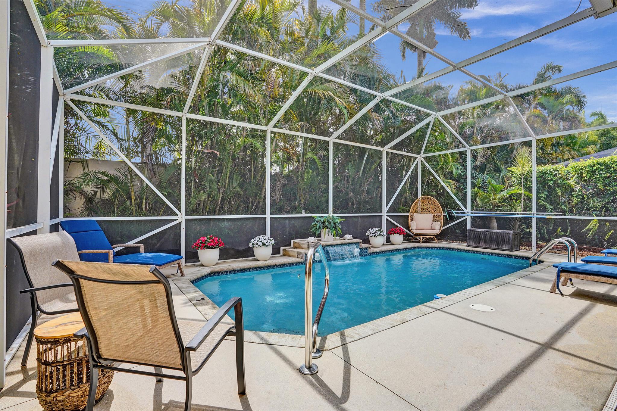 LEXINGTON HOMES ESTATES - Residential