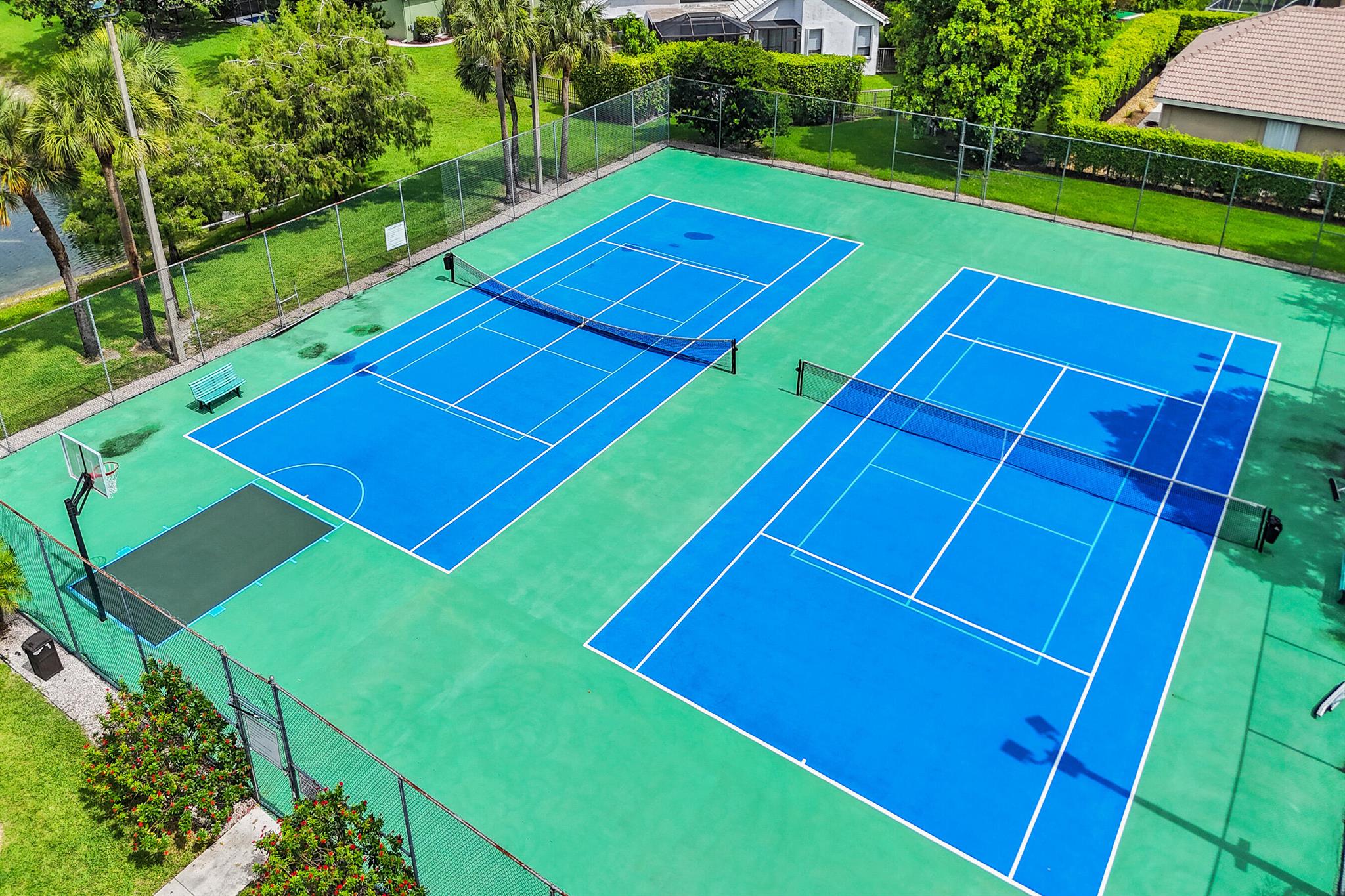 LEXINGTON HOMES ESTATES - Residential