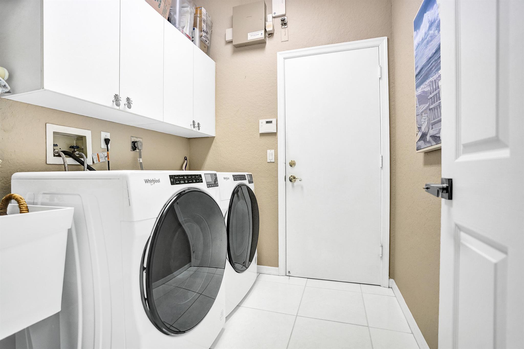 LEXINGTON HOMES ESTATES - Residential