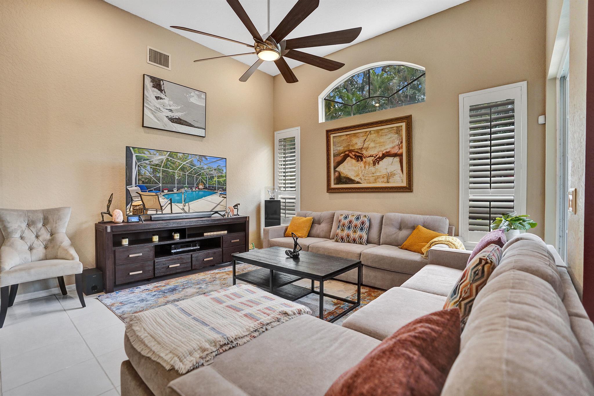 LEXINGTON HOMES ESTATES - Residential