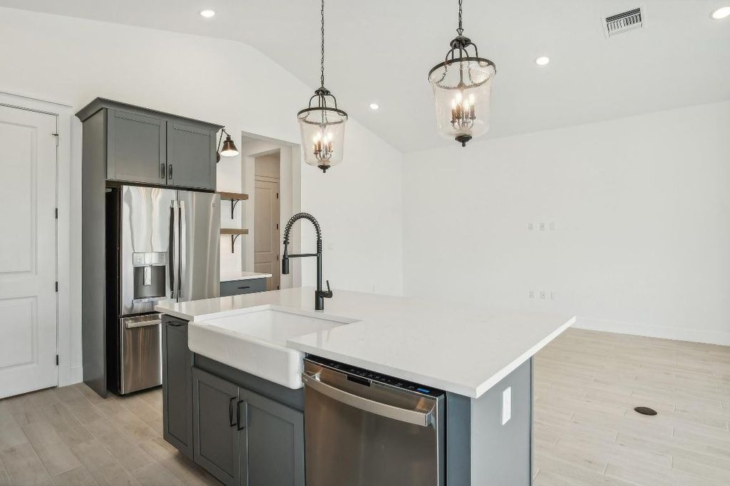 Photo of 121 SE Rocky Terrace #4, Stuart, FL 34997 (MLS # R10934804)