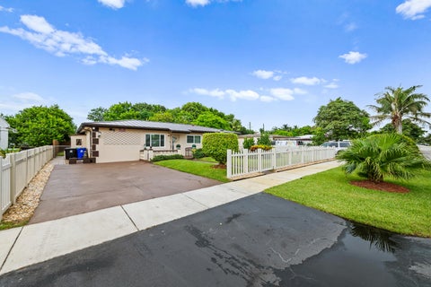 Tiny photo for 480 Alabama Avenue, Fort Lauderdale, FL 33312 (MLS # B26046337)