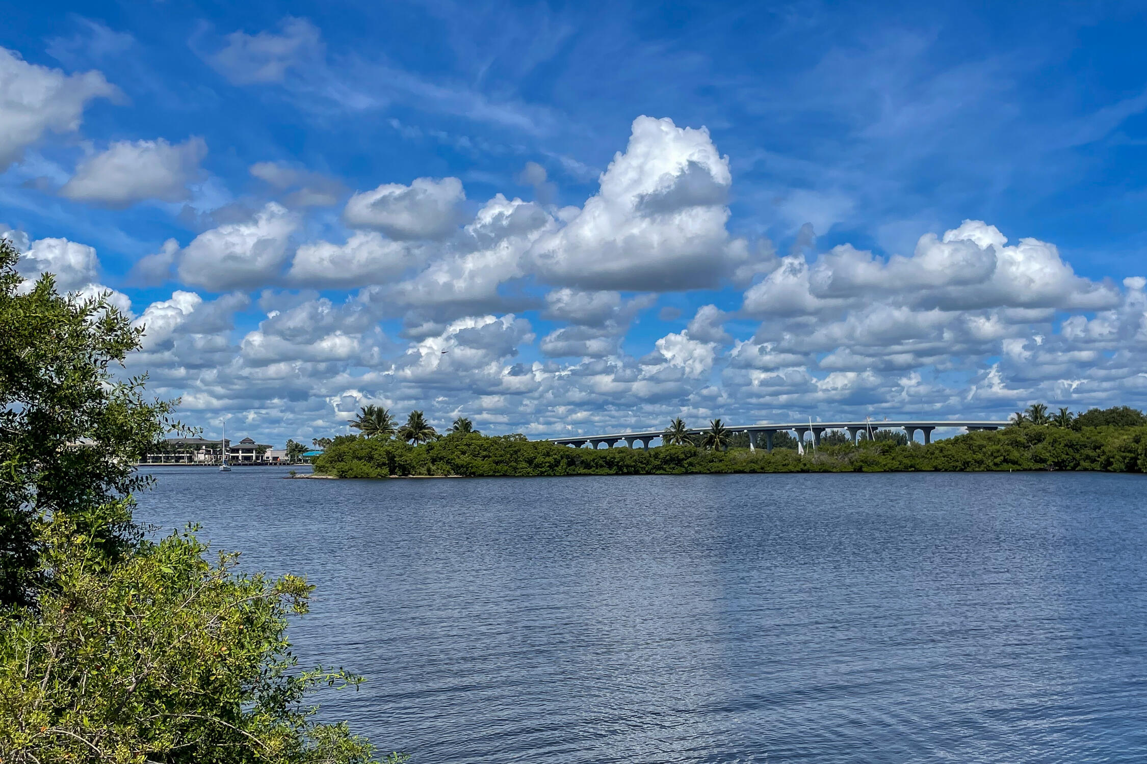 SANDALWOOD OF VERO - Residential