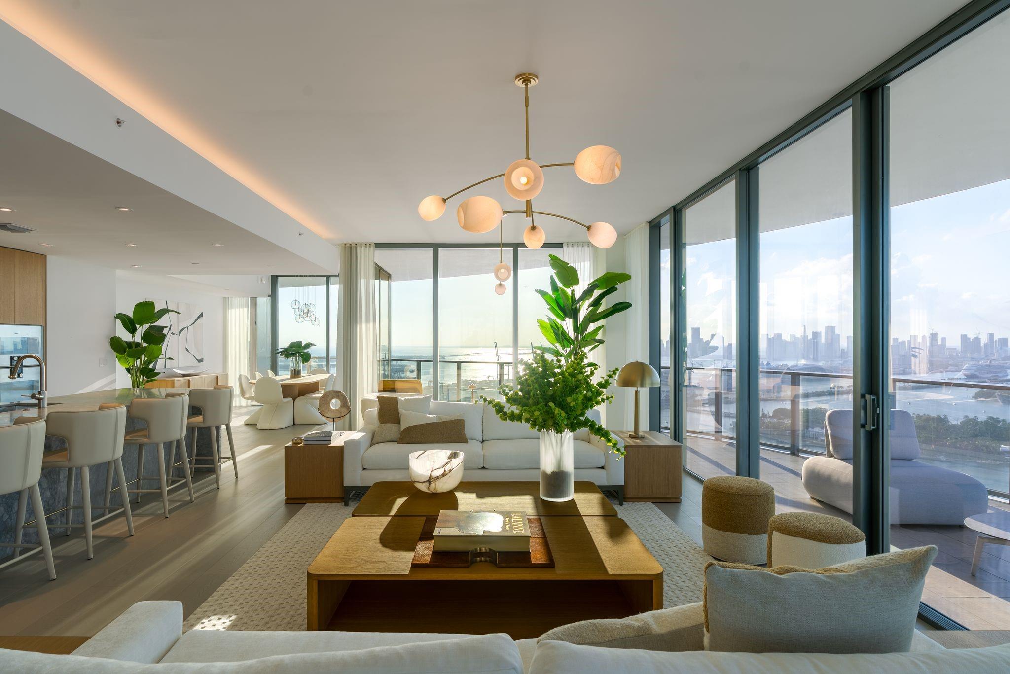 501 West Ave 3903/3904