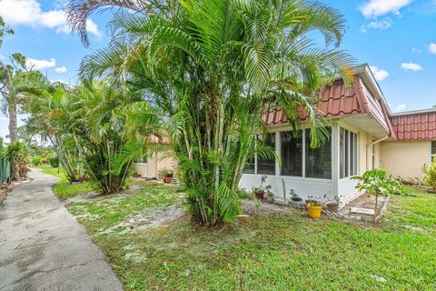 A home in Lake Worth