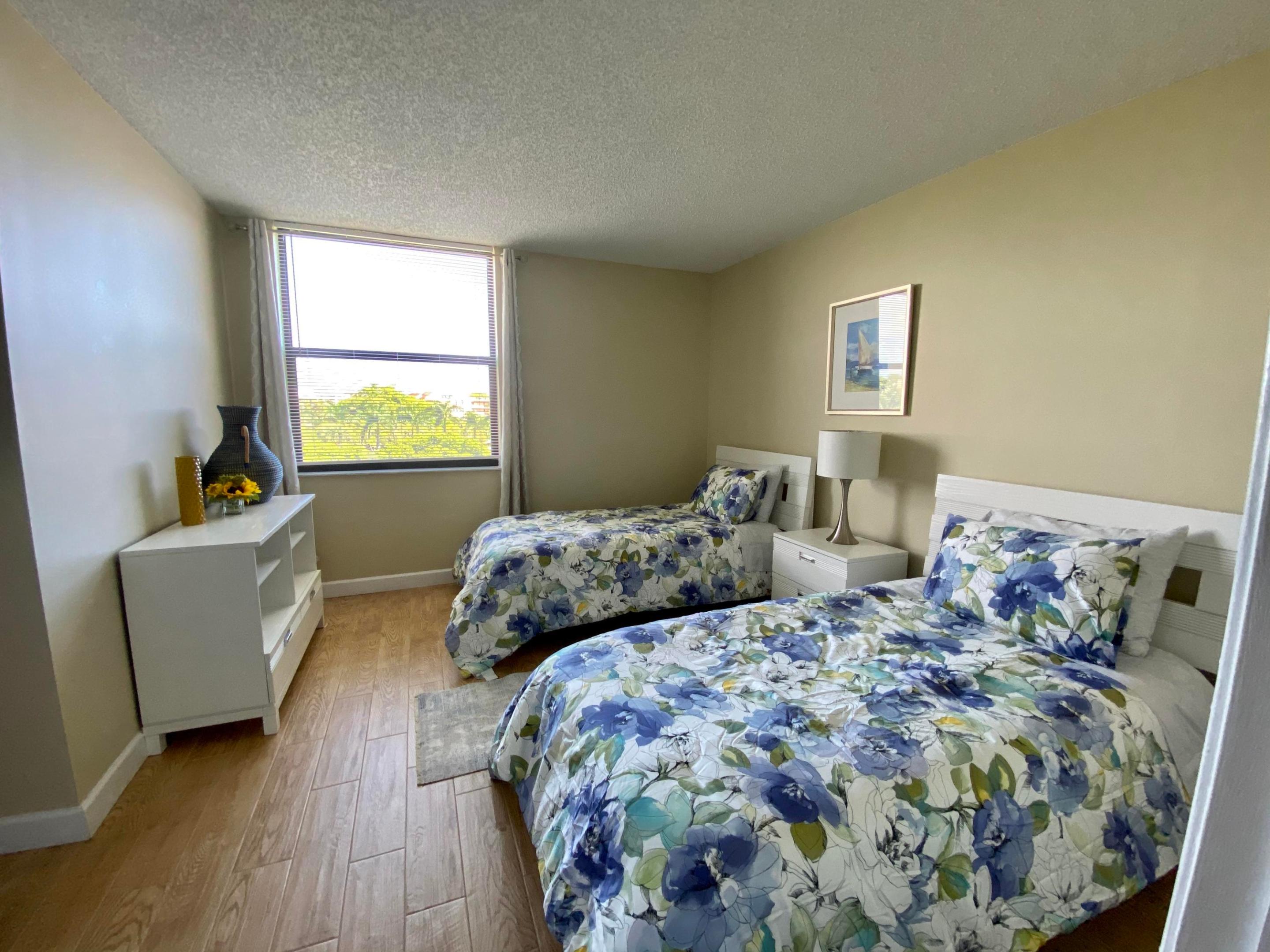 LAVERS DELRAY RACQUET CLUB CONDO - Residential Lease