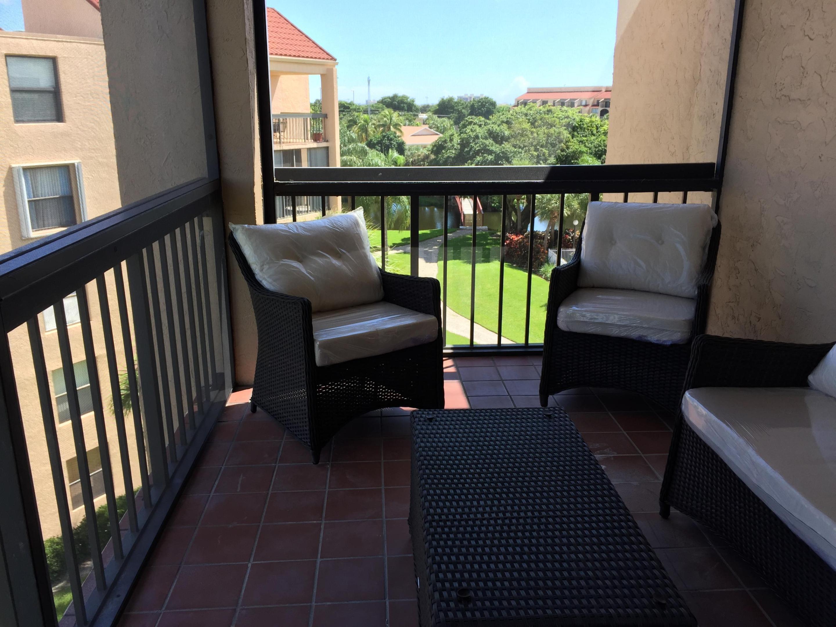 LAVERS DELRAY RACQUET CLUB CONDO - Residential Lease