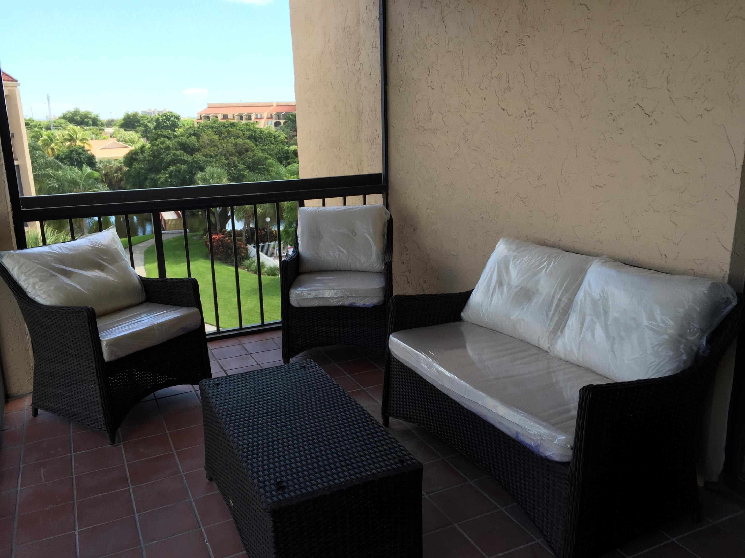 LAVERS DELRAY RACQUET CLUB CONDO - Residential Lease