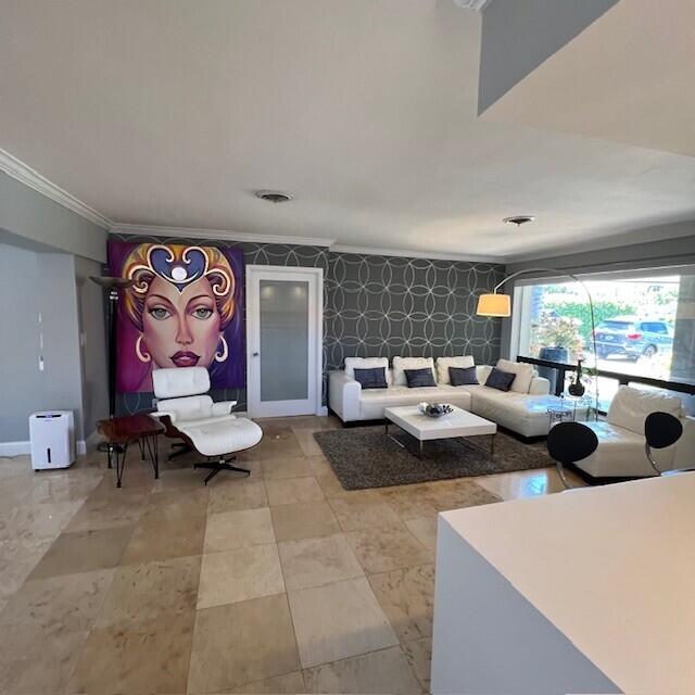 IMPERIAL POINT 1 SEC - Residential