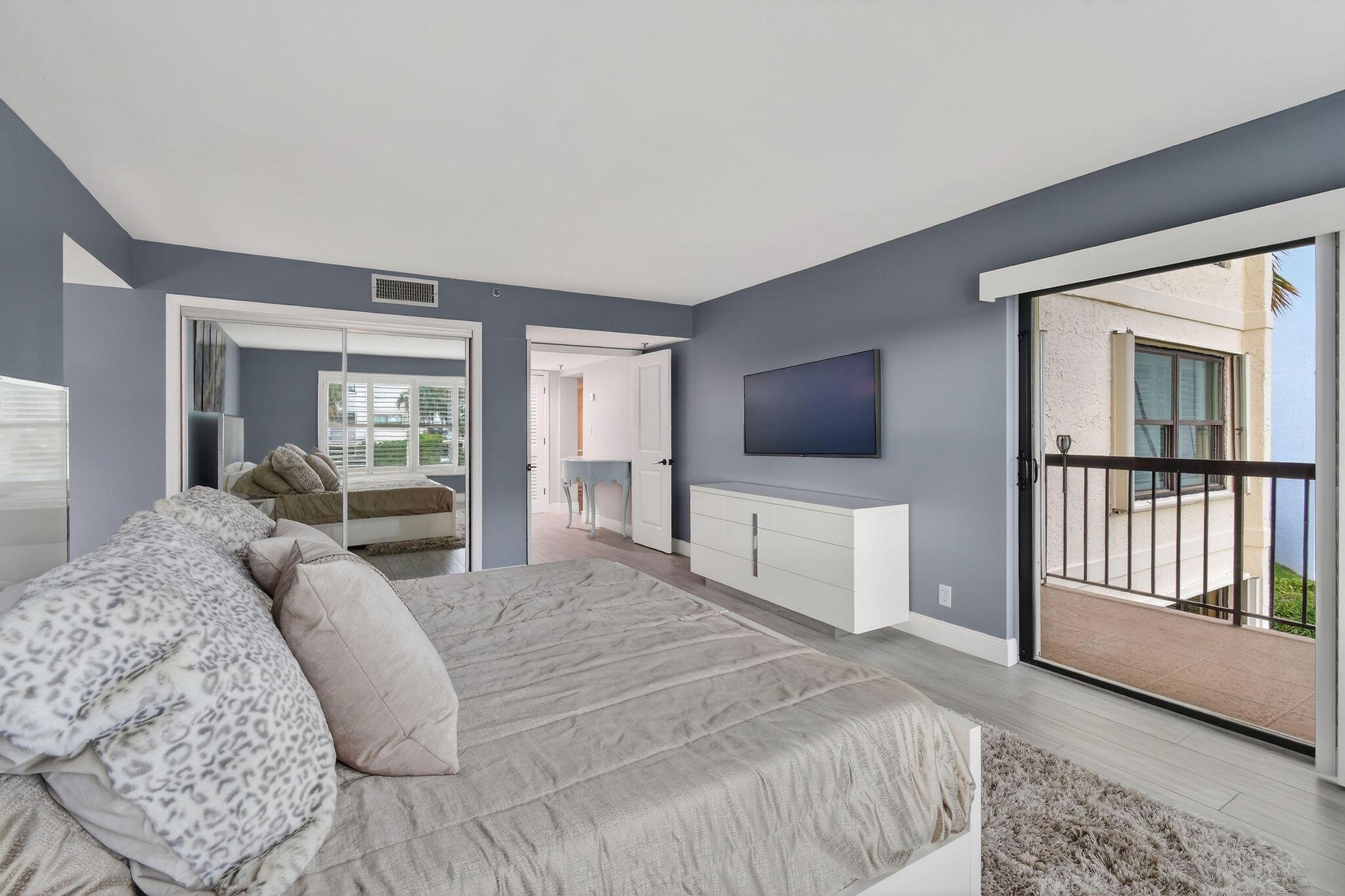 EVERGLADES OF NORTH PALM - Residential