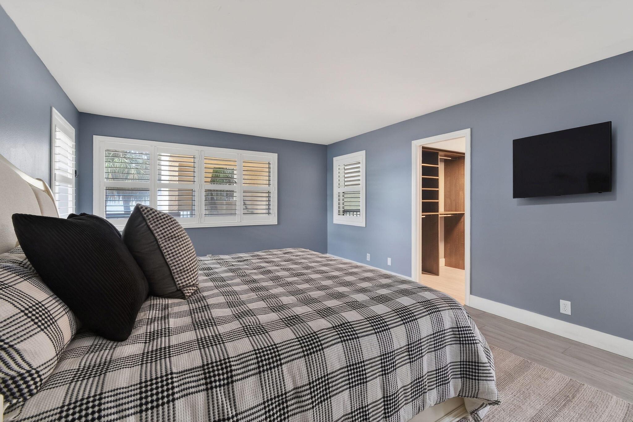 EVERGLADES OF NORTH PALM - Residential