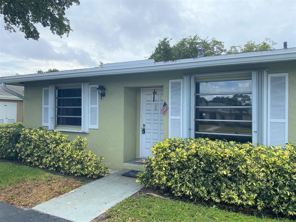 Photo of 2520 Del Aire Boulevard #A, Delray Beach, FL 33445 (MLS # R10795700)