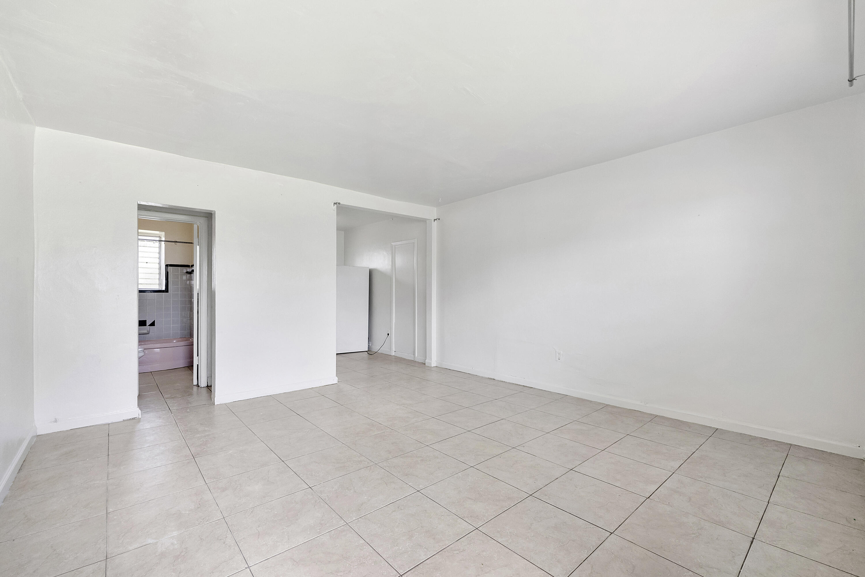 GREEN PASTURES - Residential Lease