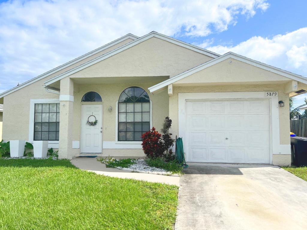 DIXIE PARK ADDITION - Residential Lease