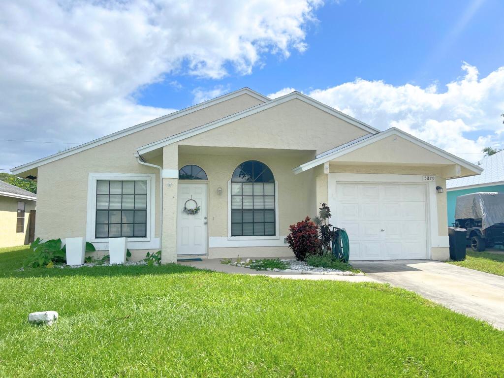 DIXIE PARK ADDITION - Residential Lease