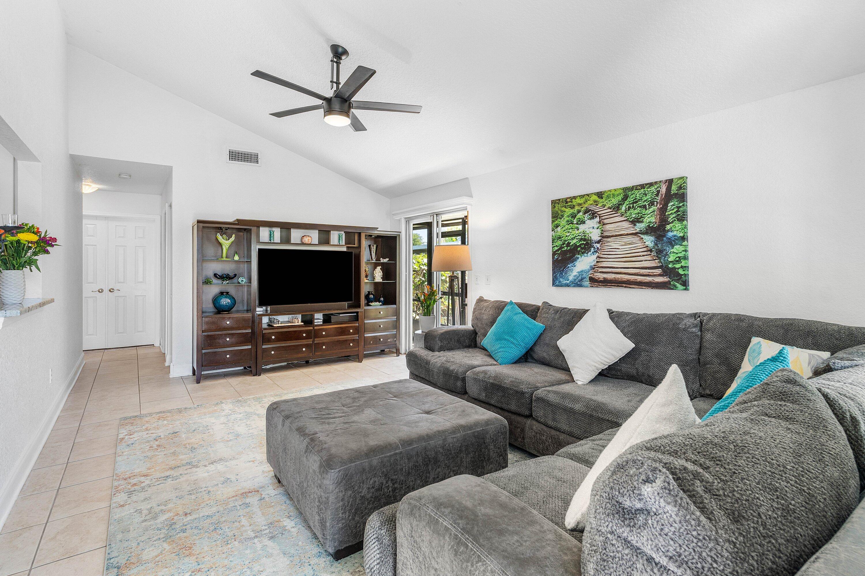 TARTAN LAKES 1 - Residential