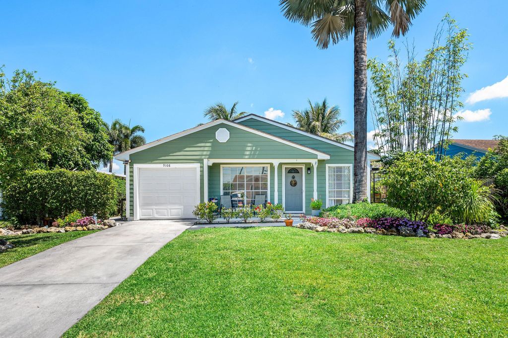 Photo of 9108 Chrysanthemum Drive, Boynton Beach, FL 33472 (MLS # B26028092)