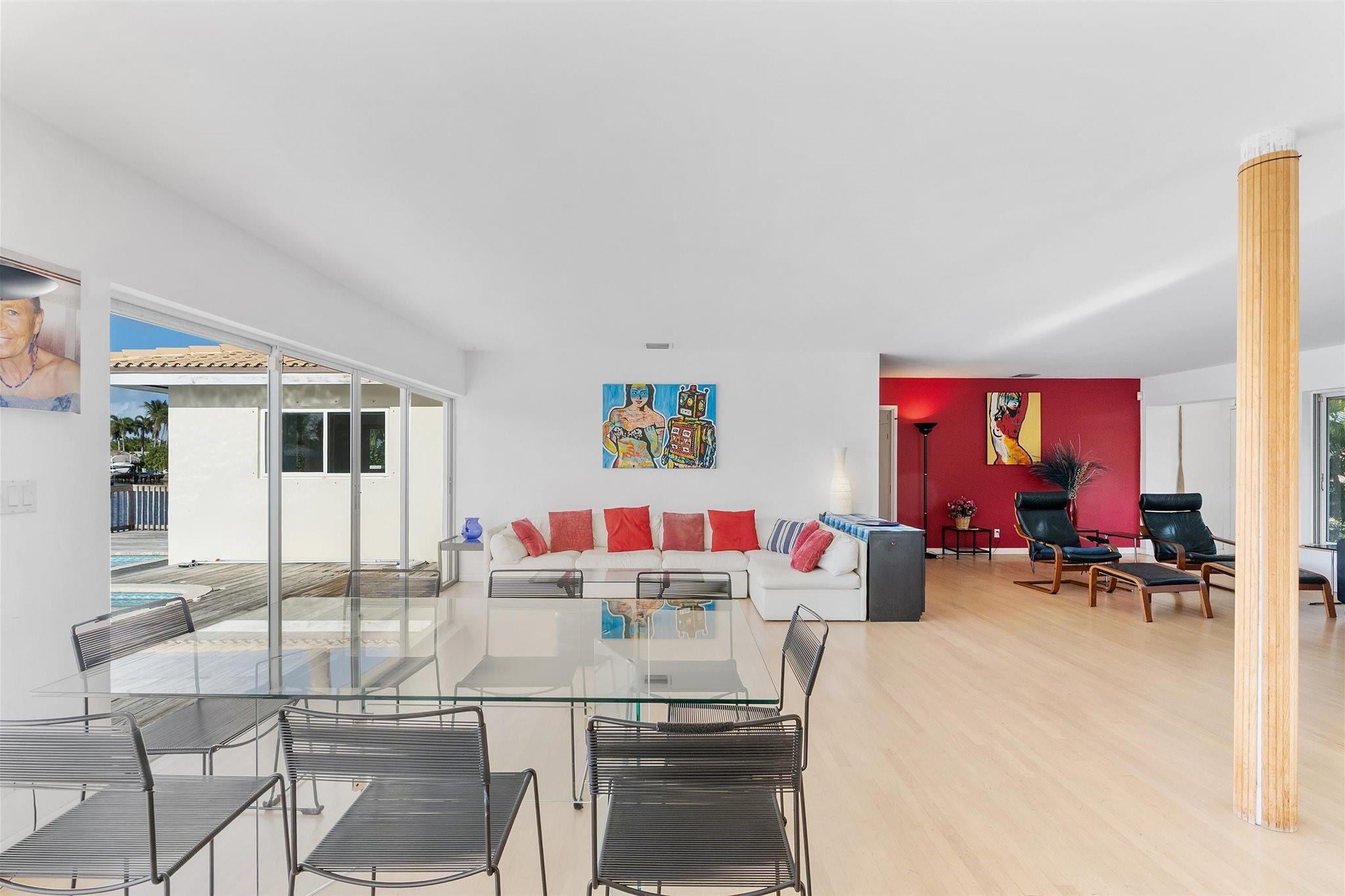 Poinsettia Heights River - Residential