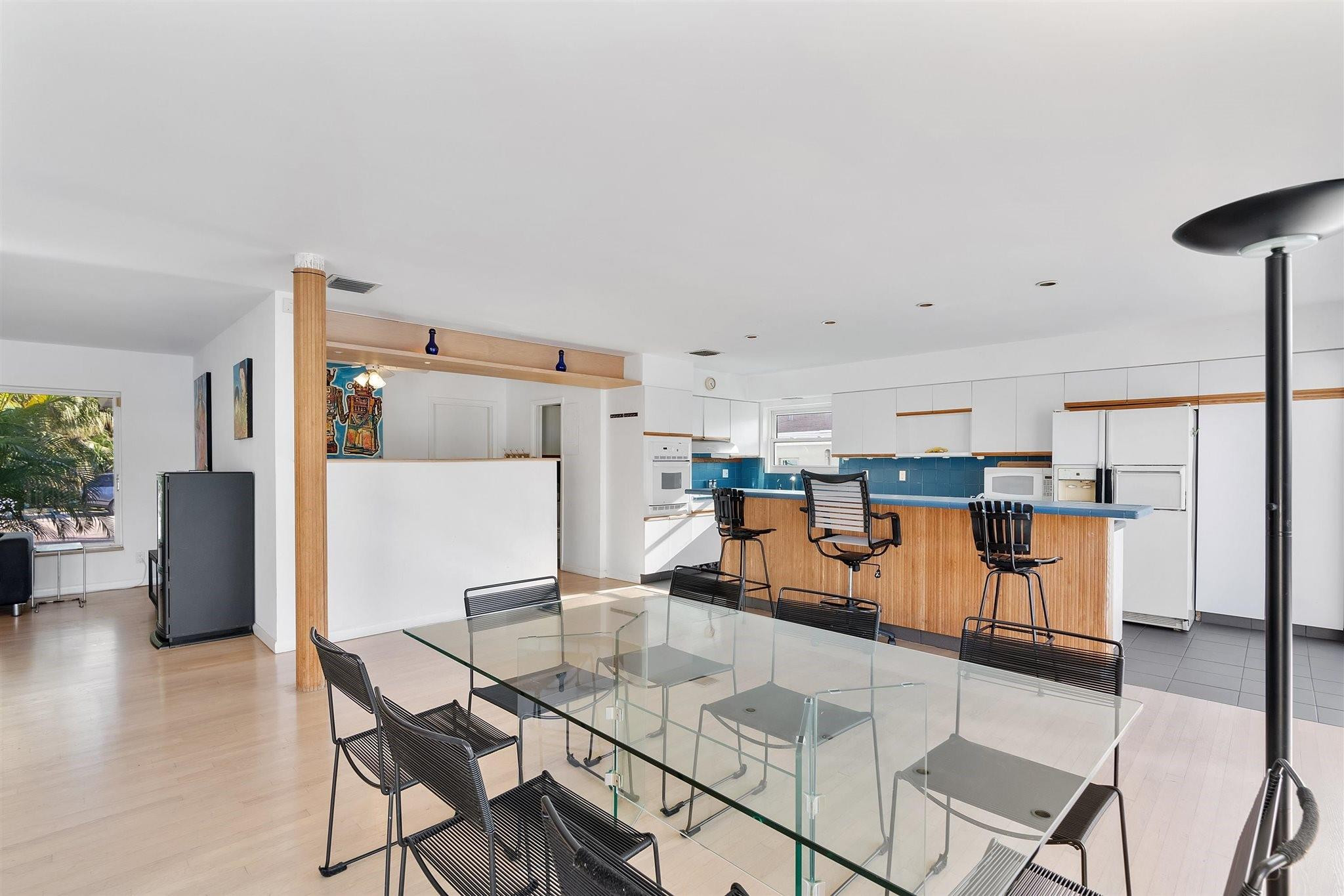 Poinsettia Heights River - Residential