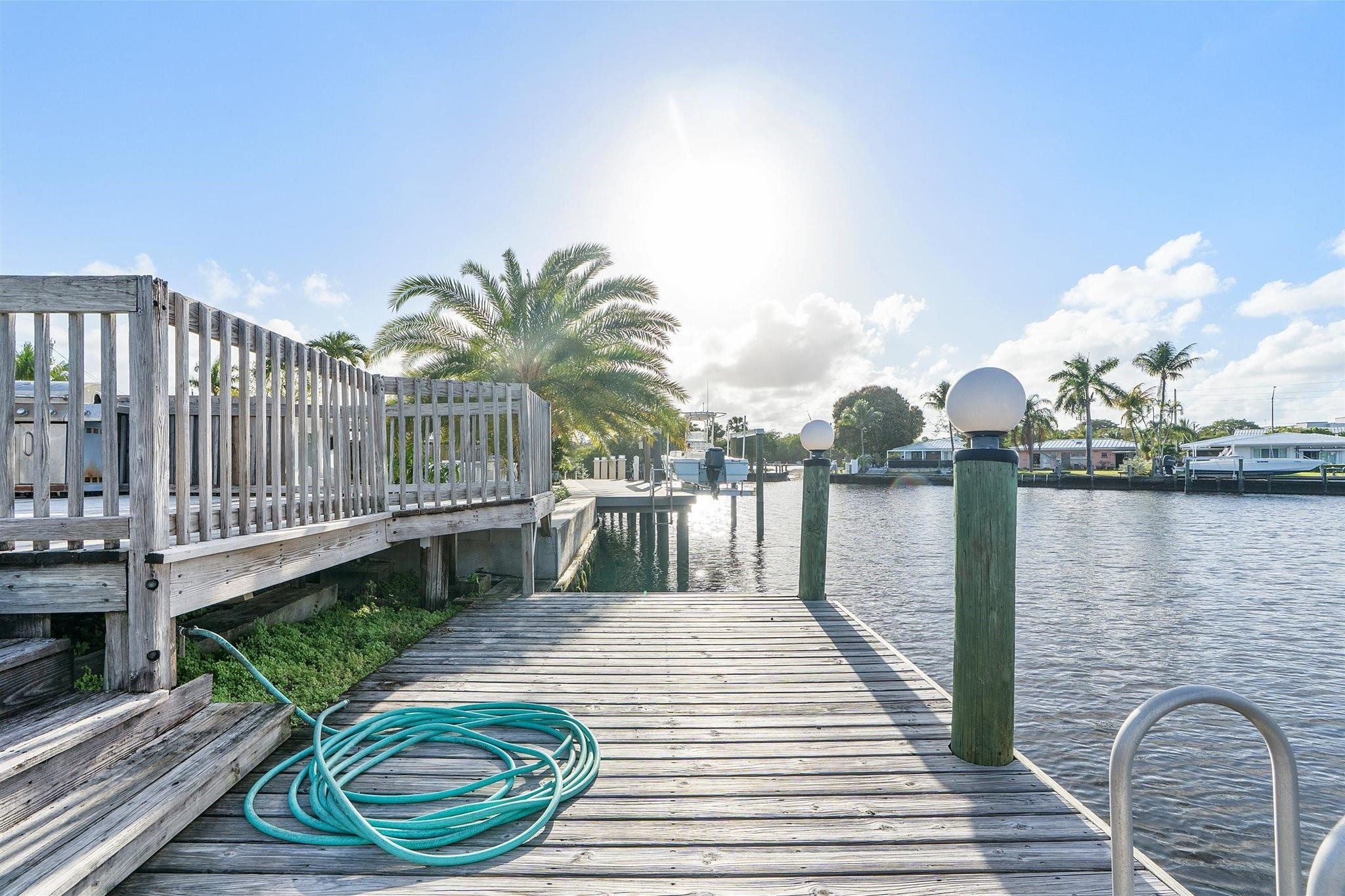 Poinsettia Heights River - Residential