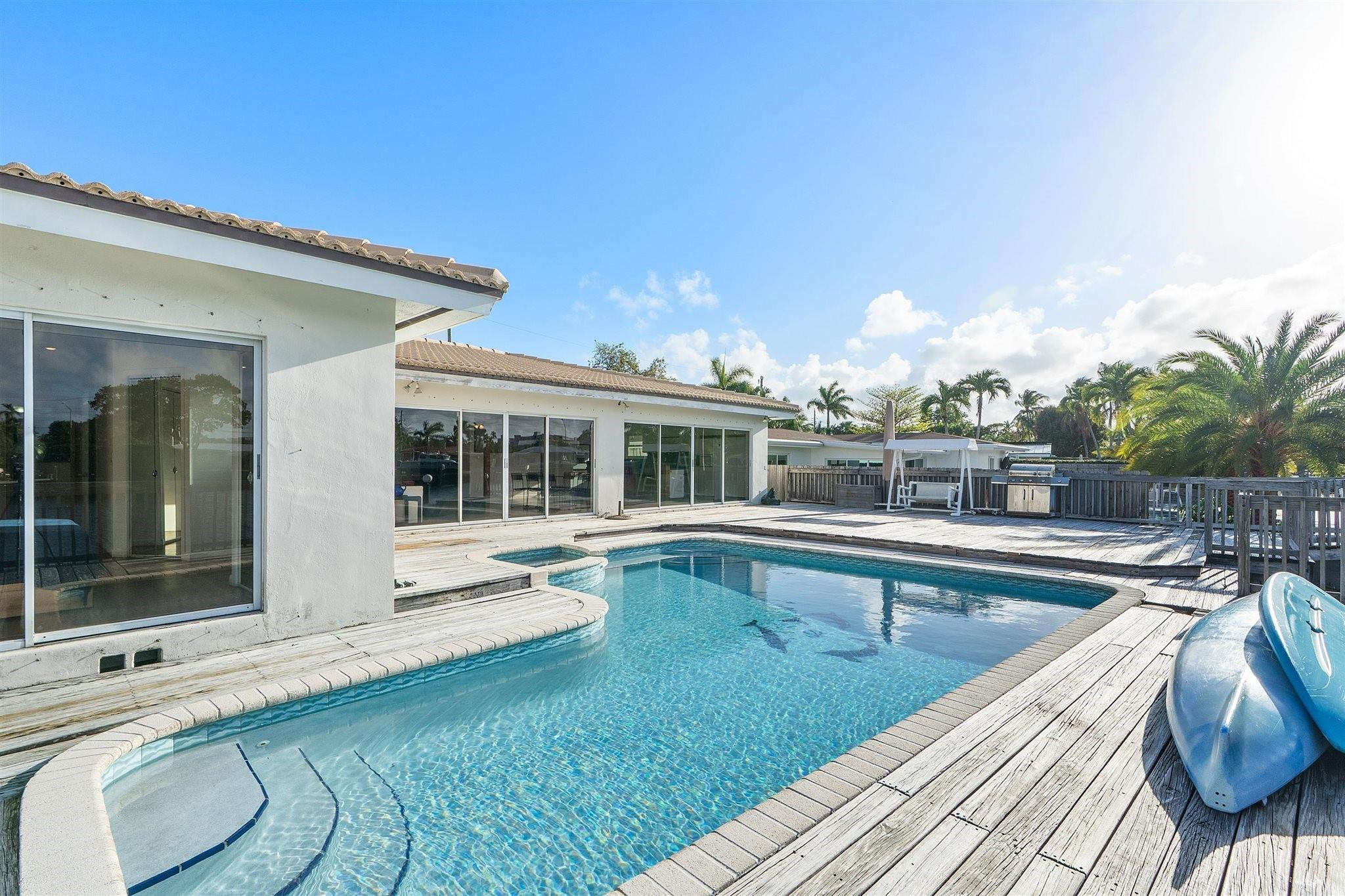 Poinsettia Heights River - Residential