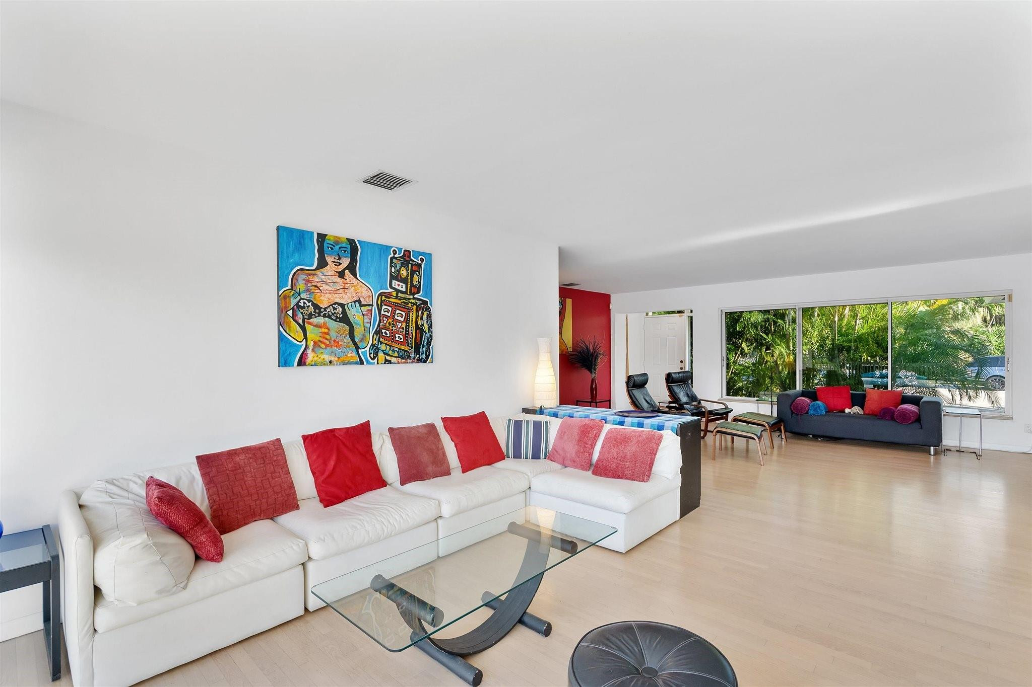 Poinsettia Heights River - Residential