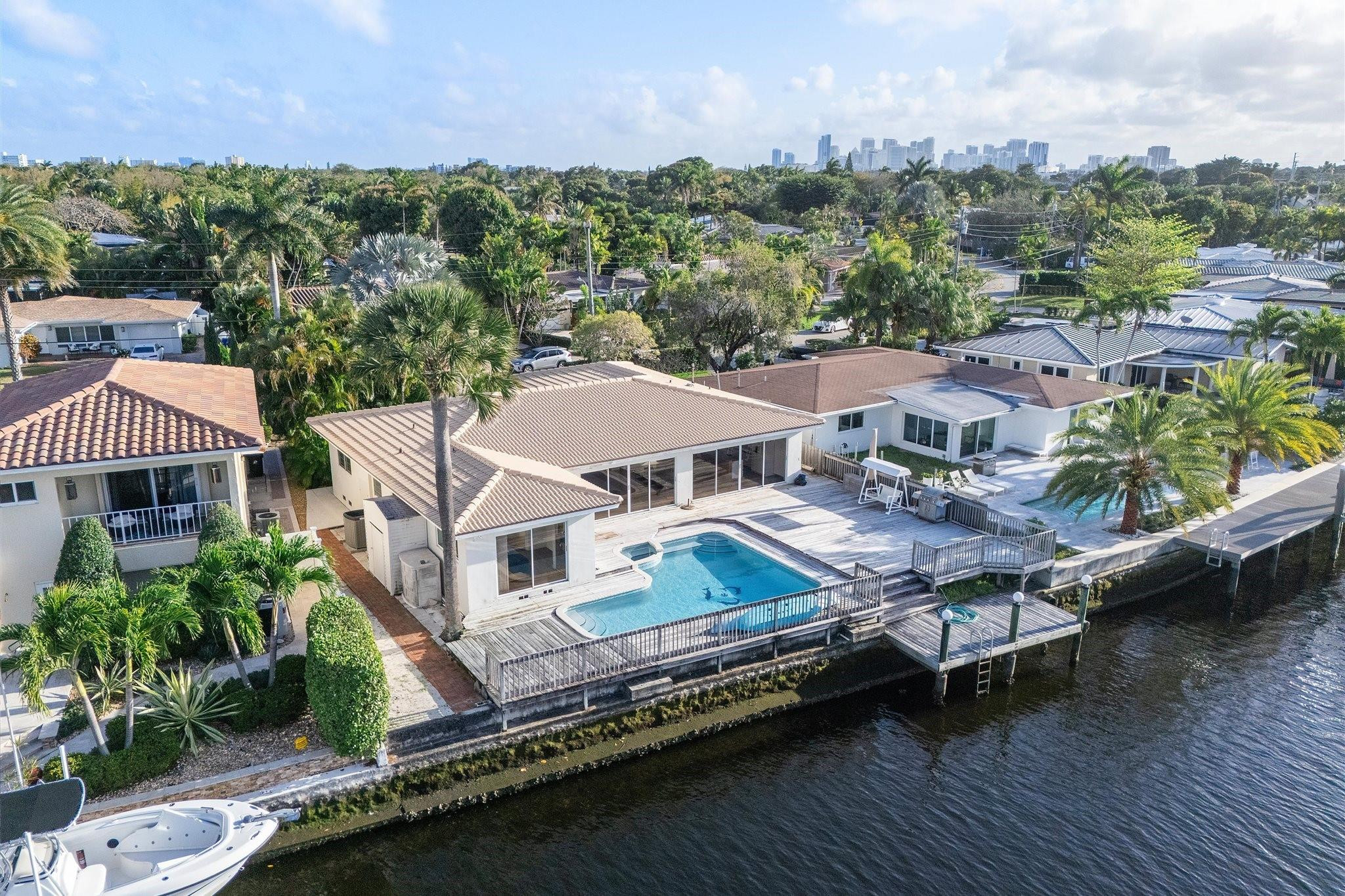 Poinsettia Heights River - Residential