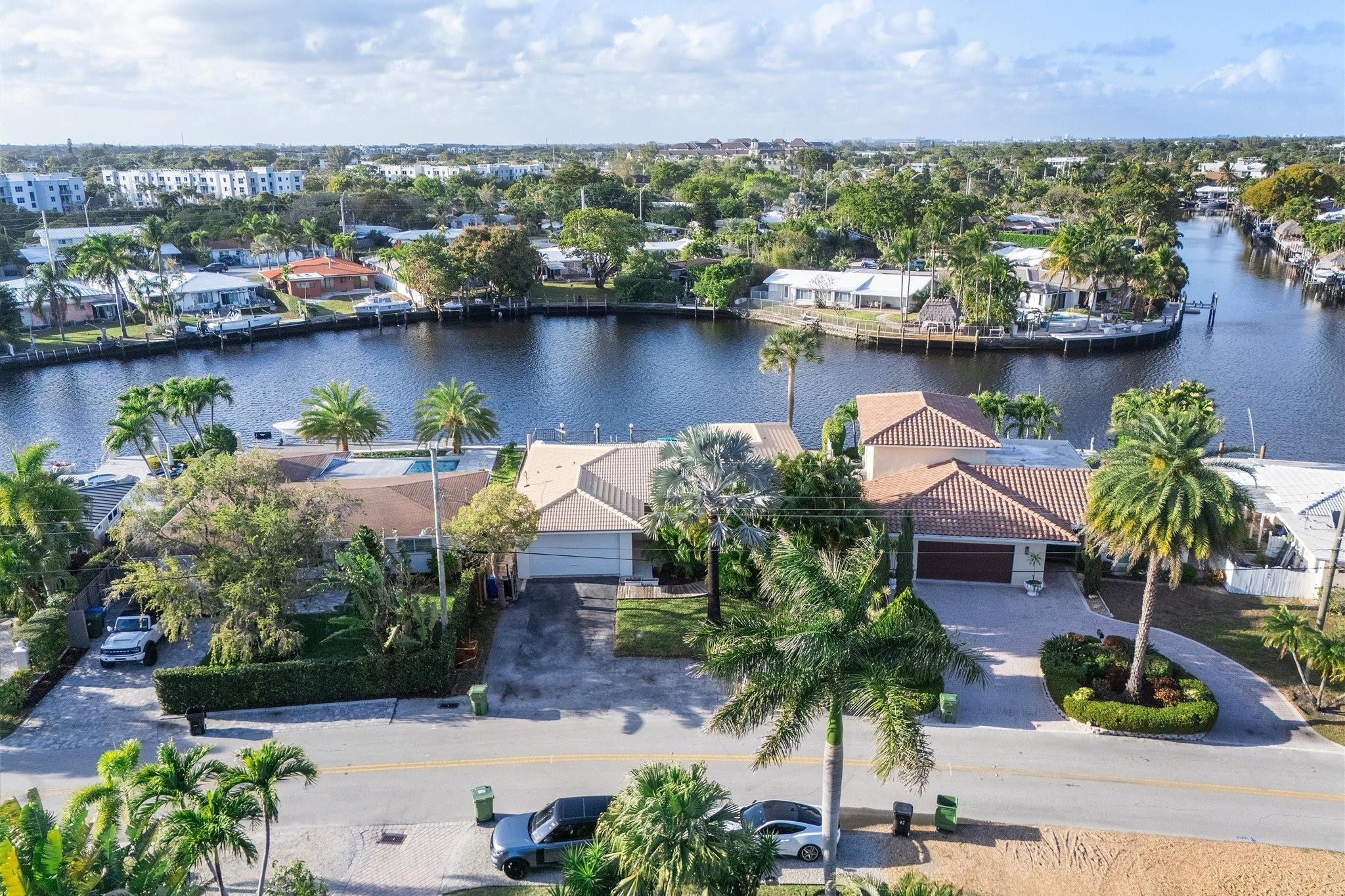 Poinsettia Heights River - Residential