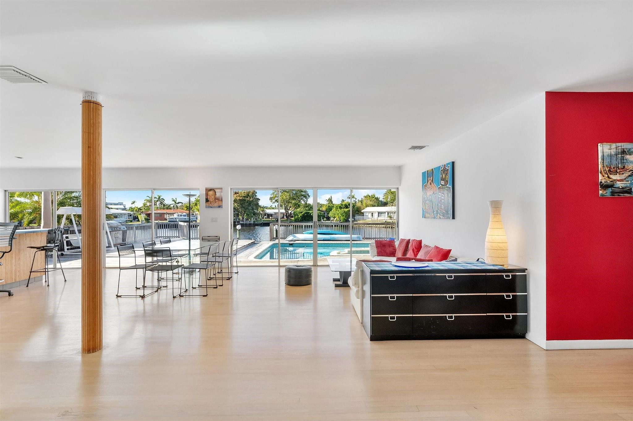 Poinsettia Heights River - Residential