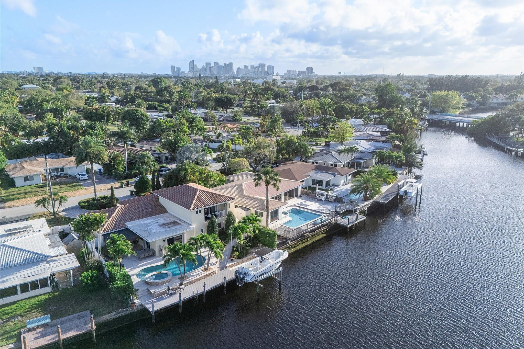 Poinsettia Heights River - Residential