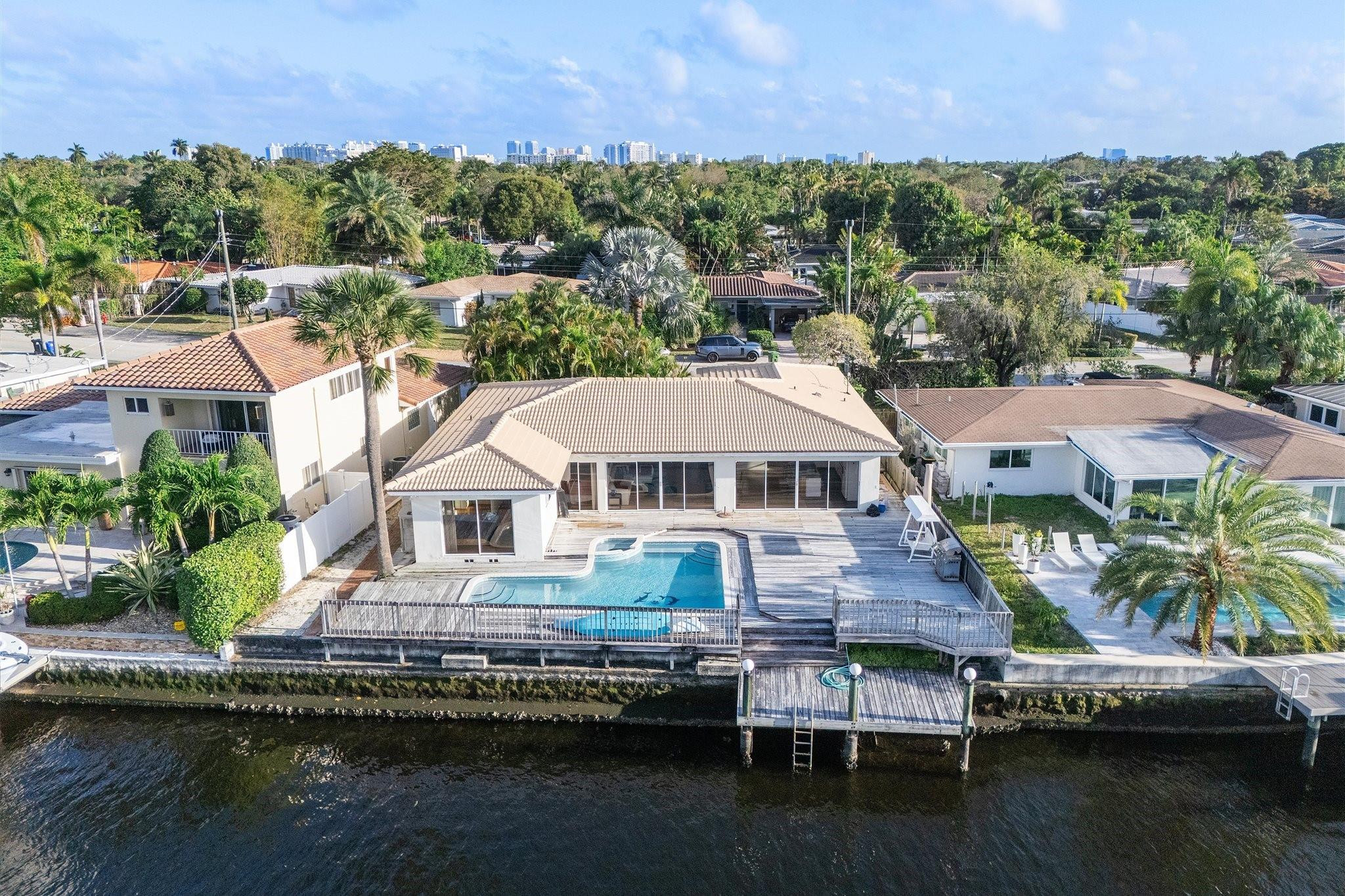 Poinsettia Heights River - Residential